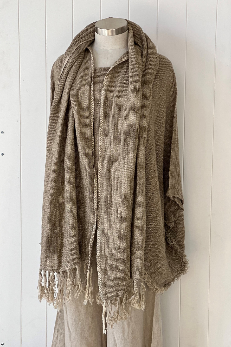 Petra Linen Fringed Scarf