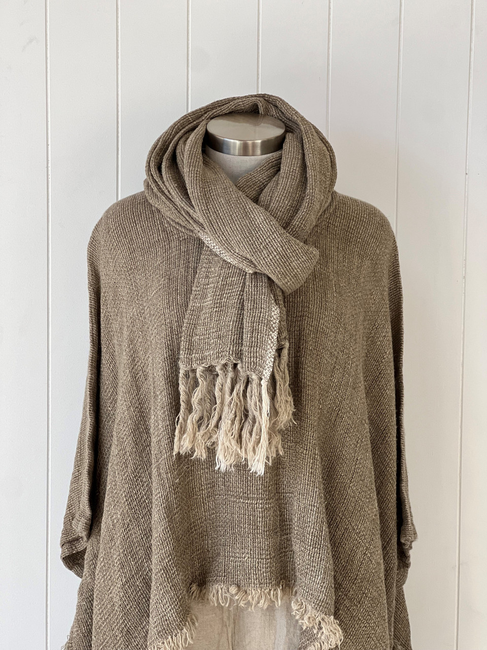 Petra Linen Fringed Scarf