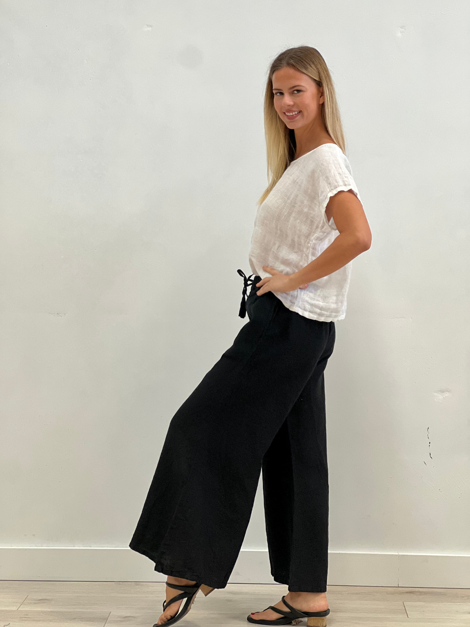 Alessa Wide Leg Pants