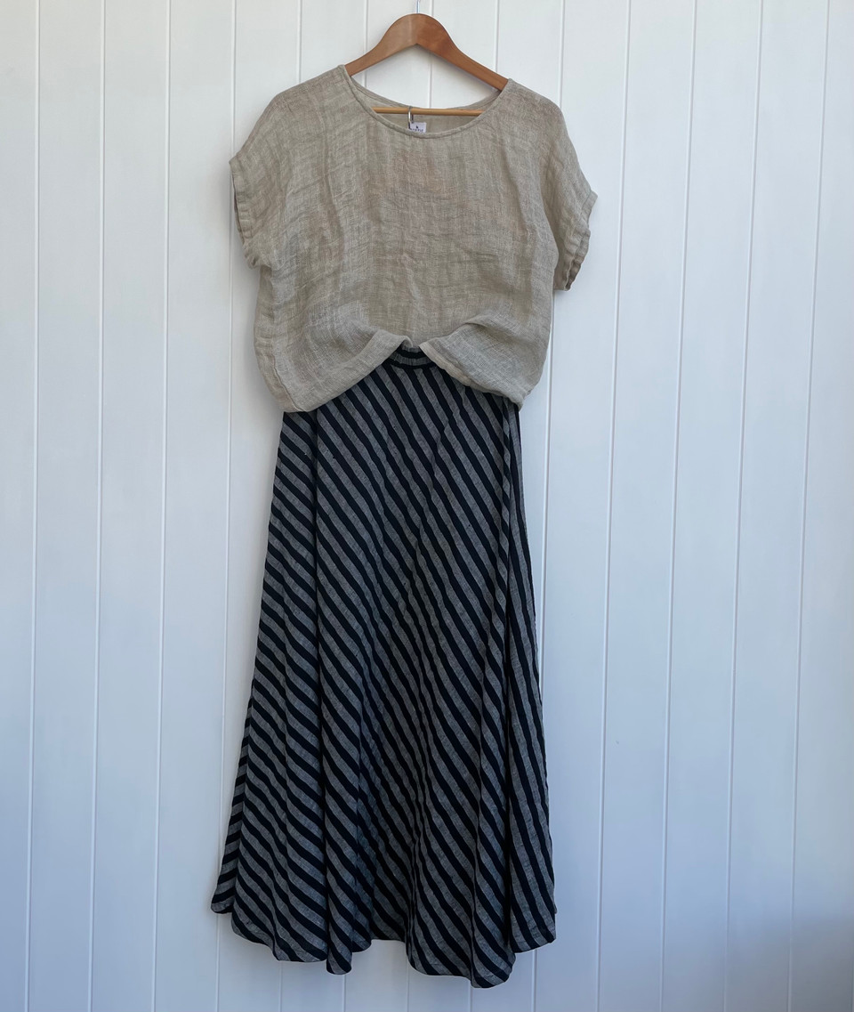 Fine Linen Skirt - in Thin Black Stripe