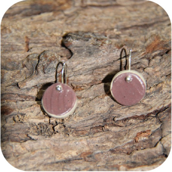 Timeless clay artistry with a modern gold or silver touch