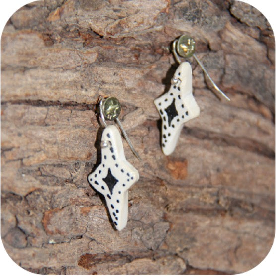 Timeless clay artistry with a modern gold or silver touch